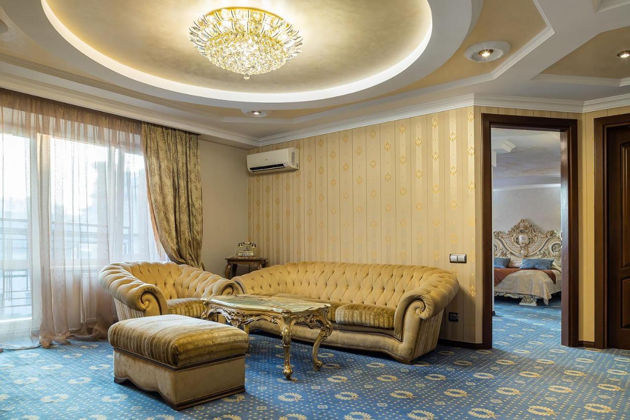 Eurohotel Lviv Ngoại thất bức ảnh