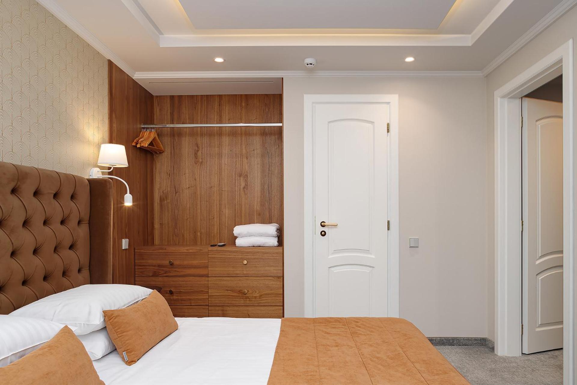 Eurohotel Lviv Ngoại thất bức ảnh