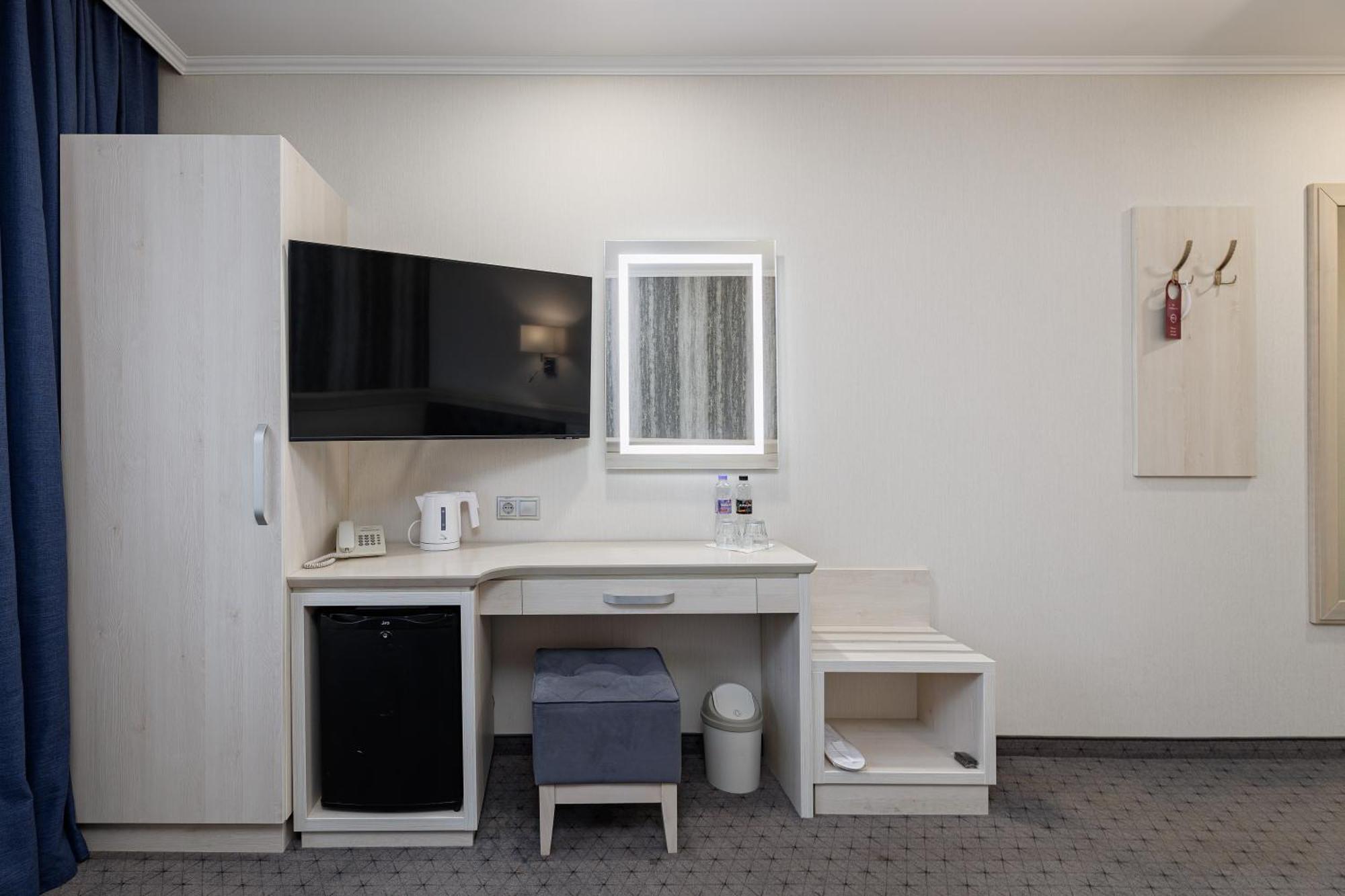 Eurohotel Lviv Ngoại thất bức ảnh