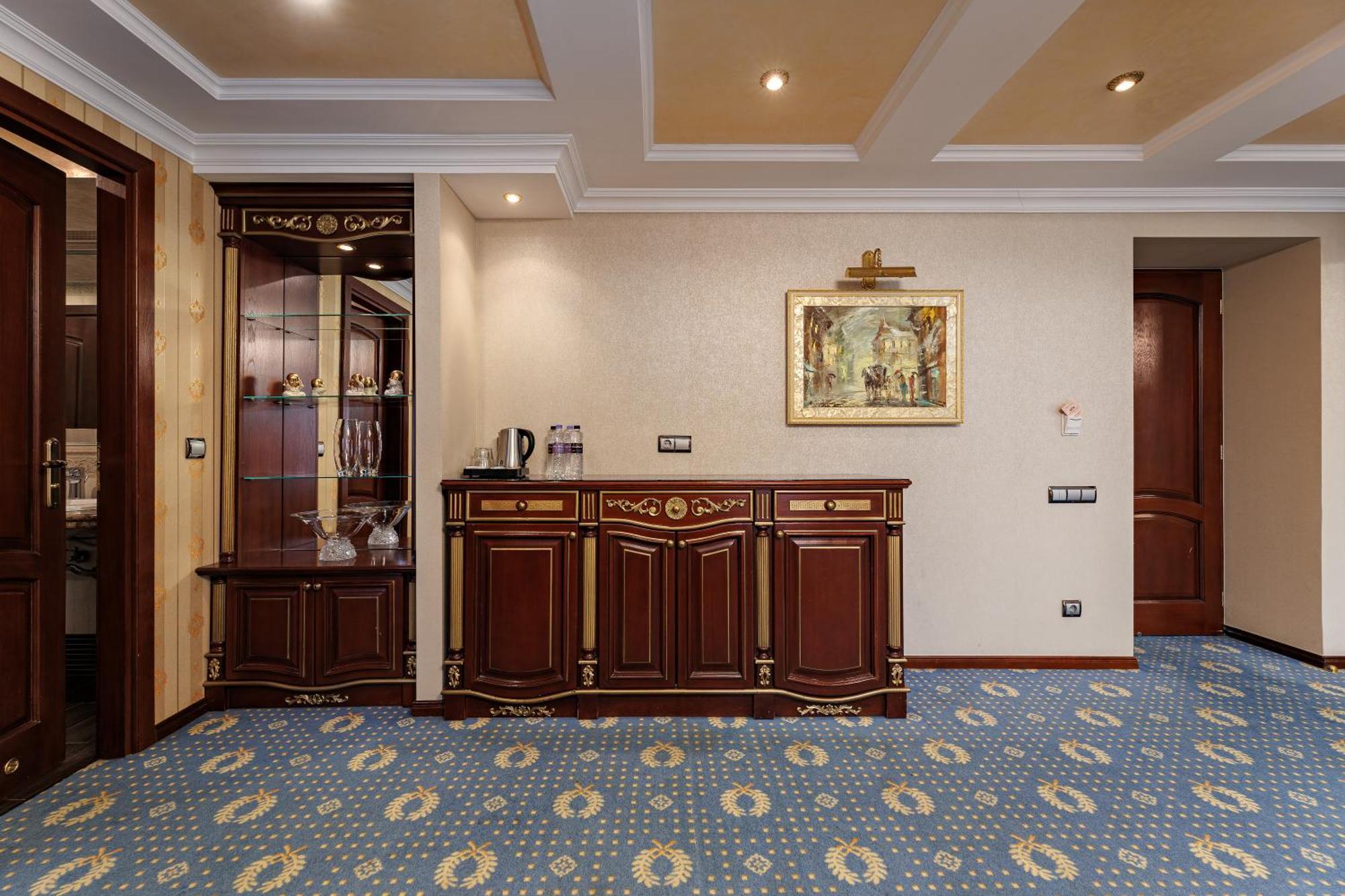Eurohotel Lviv Phòng bức ảnh