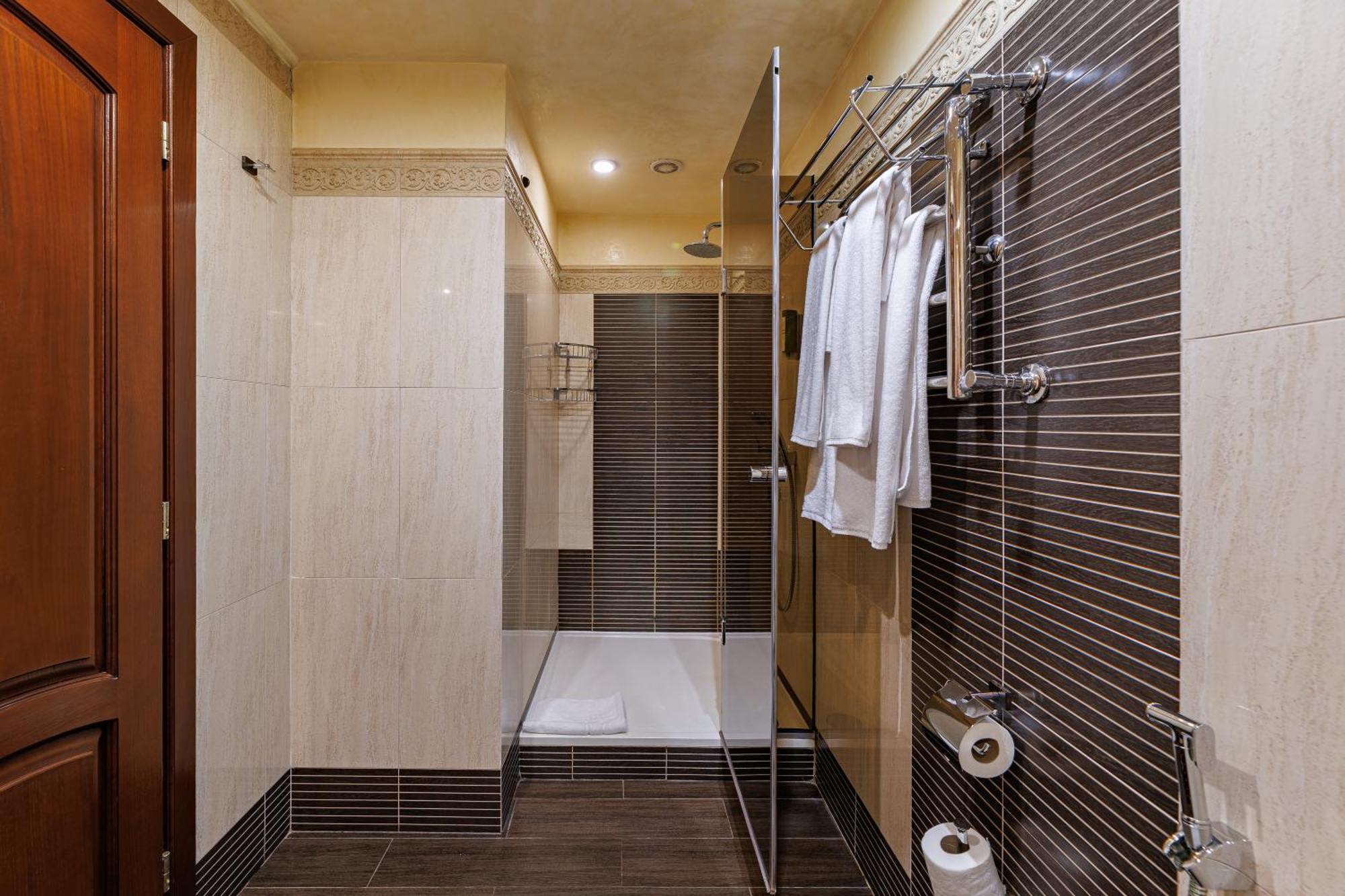 Eurohotel Lviv Phòng bức ảnh