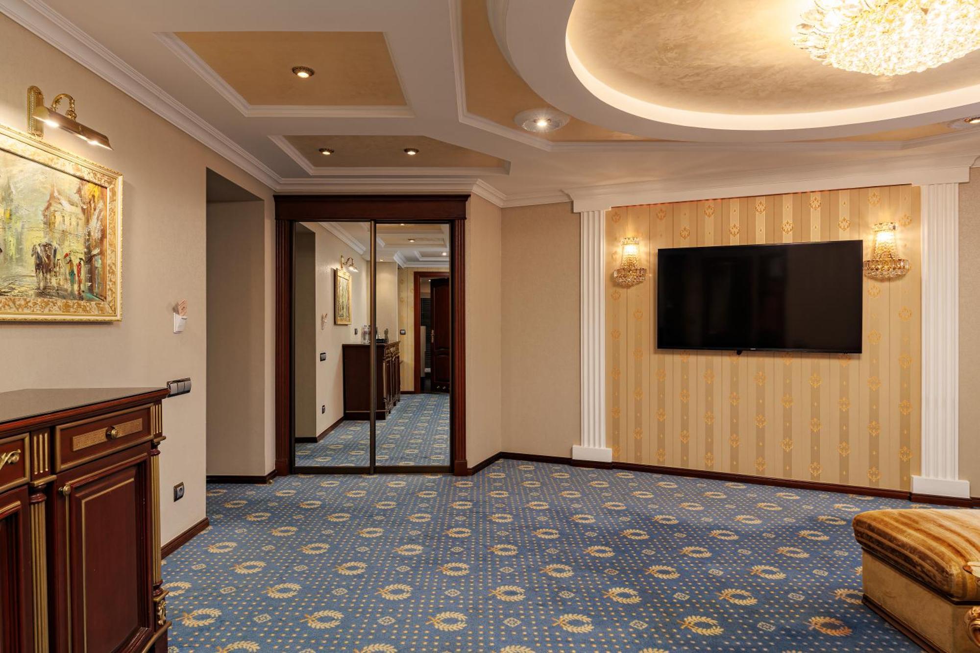 Eurohotel Lviv Phòng bức ảnh