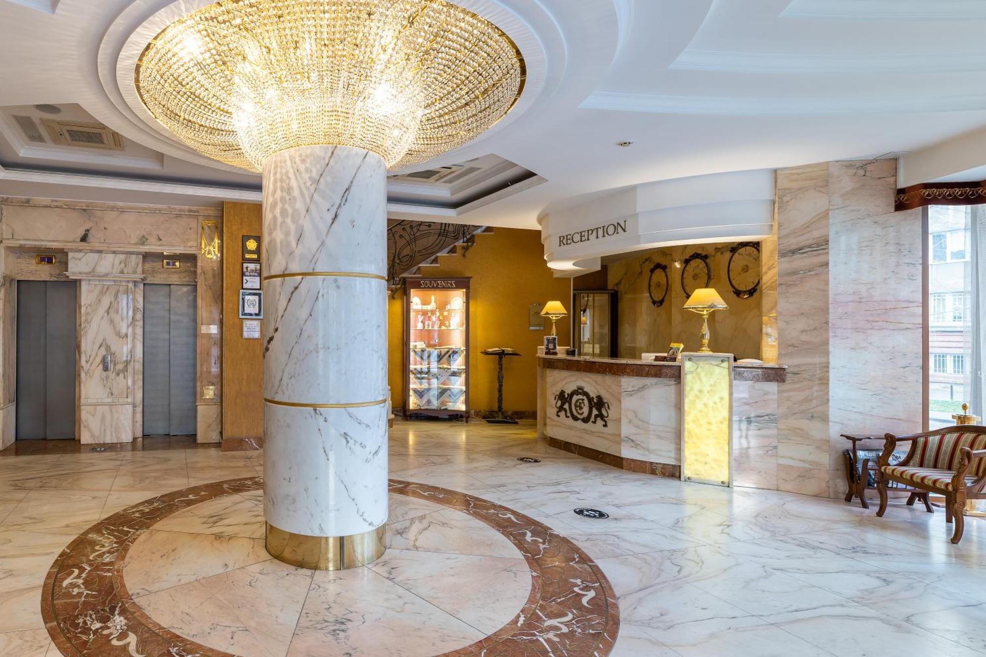 Eurohotel Lviv Ngoại thất bức ảnh