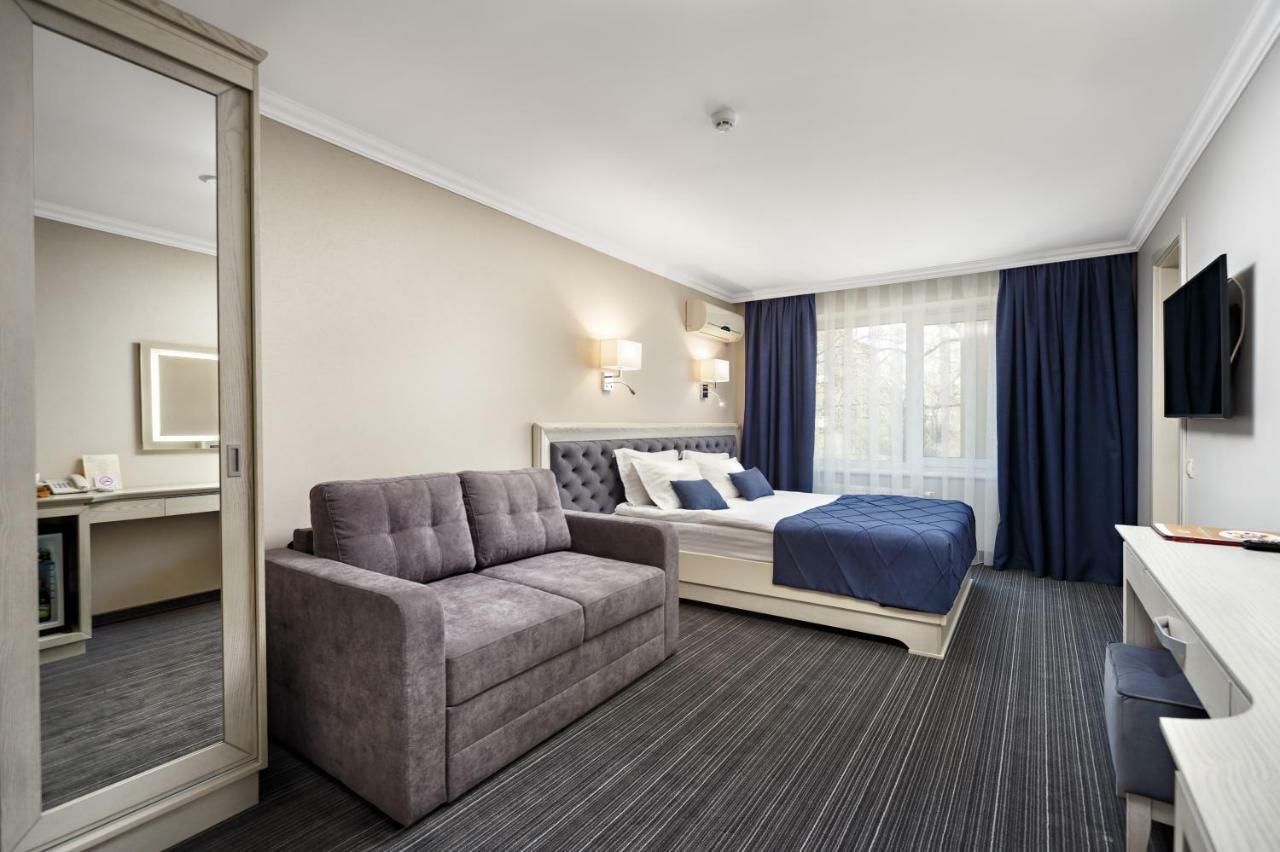Eurohotel Lviv Ngoại thất bức ảnh
